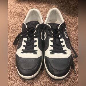 Men's Gucci Black and White Sneakers